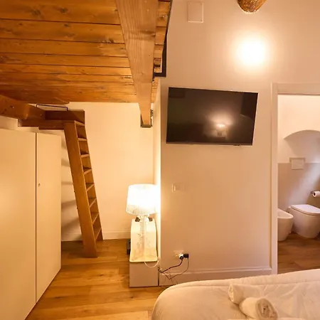 N11 - Centro Storico Arte E Relax Apartment
